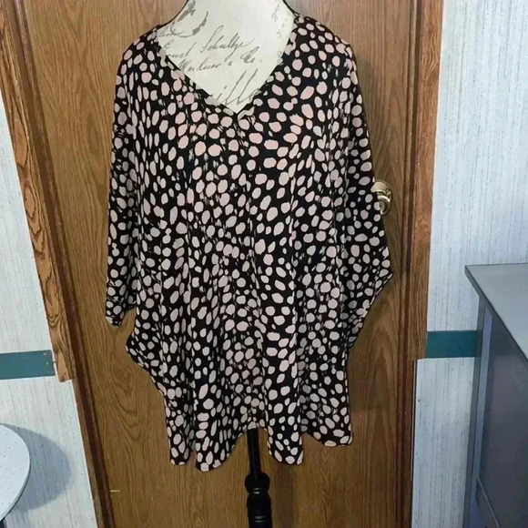 Adrienne Blouse - Picture 1 of 3